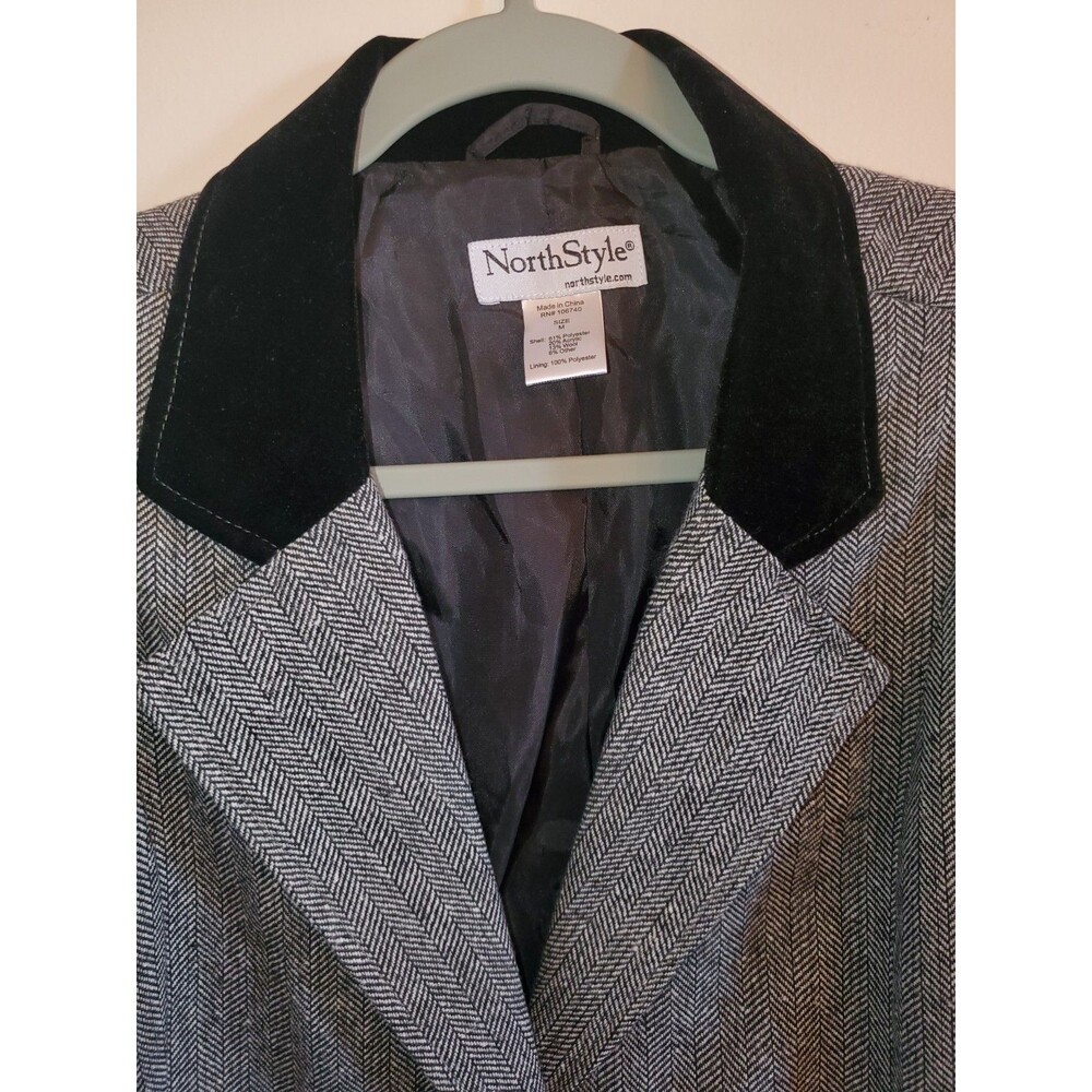 NorthStyle Herringbone Walking Coat Size M Gray Black Velvet Trim 3-Button... - Picture 5 of 16
